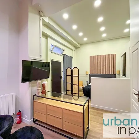 Urbanflat 05 - Courtyard In Apartament