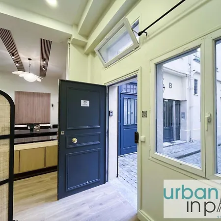 Urbanflat 05 - Courtyard In Apartament