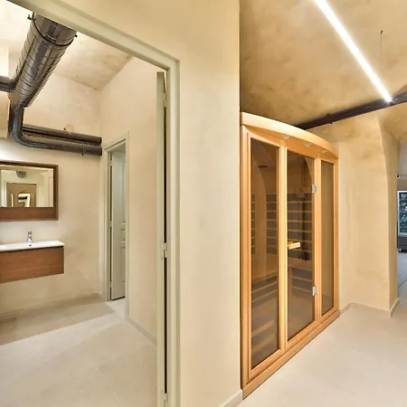 Apartament Urbanflat 05 - Courtyard In *