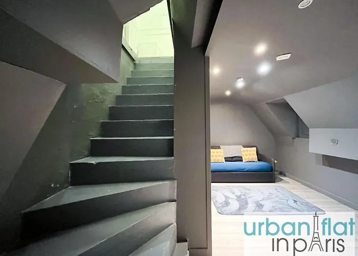 Urbanflat 05 - Courtyard In *